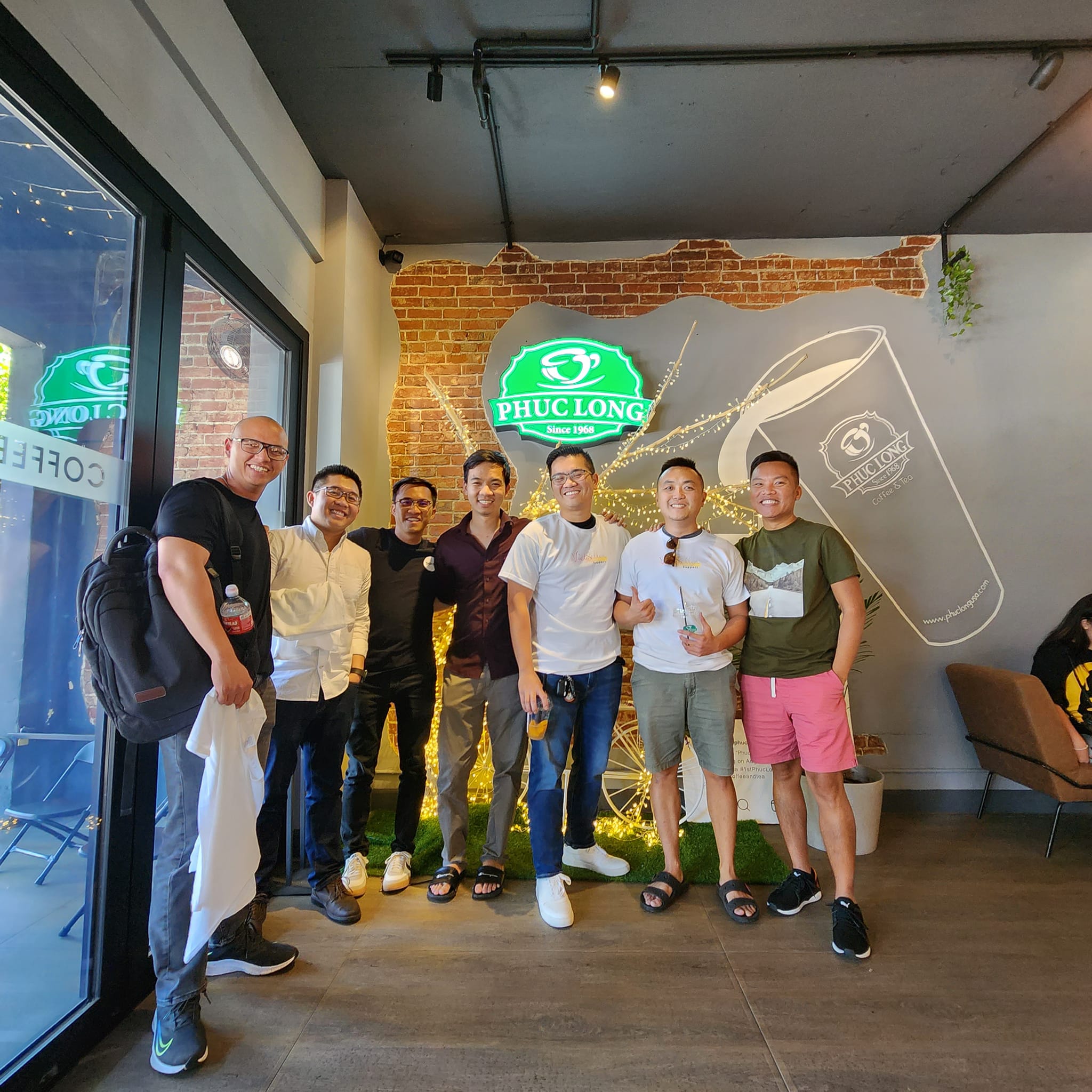 Viet Seller Support 100% US Cotton T-Shirt for Amazon, eBay, Walmart Sellers - Made in USA