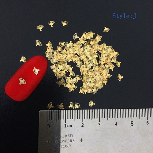 100pcs Heart Nail Decals Metal Stud lOVE Nailart Rivet Charms DIY Nails Accessories 3D Nail Art Decorations
