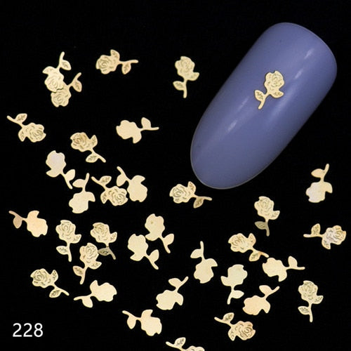 100pcs Heart Nail Decals Metal Stud lOVE Nailart Rivet Charms DIY Nails Accessories 3D Nail Art Decorations