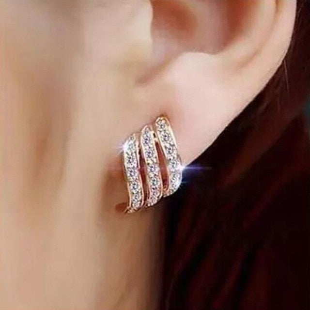2020 New Fashion Simulated Pearls Pendient Angel Wings Leaf Feather Flowers Stud Earrings For Women Wedding Jewelry