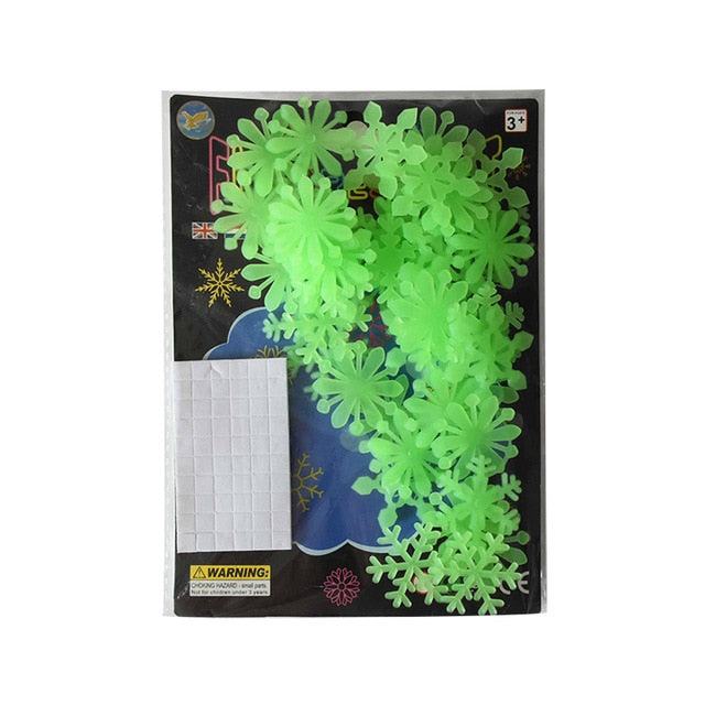 50pcs 3D Snowflake Luminous Wall Sticker Fluorescent Glow In The Dark Wall Decal For Homw Kids Room Bedroom Christmas Decor