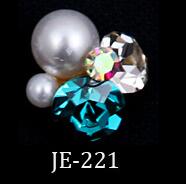 2021 New 10pcs Crystal Bright Pearl Nail Rhinestone Alloy Nail Art Decorations Glitter DIY 3D CJE Nail Jewelry Pendant