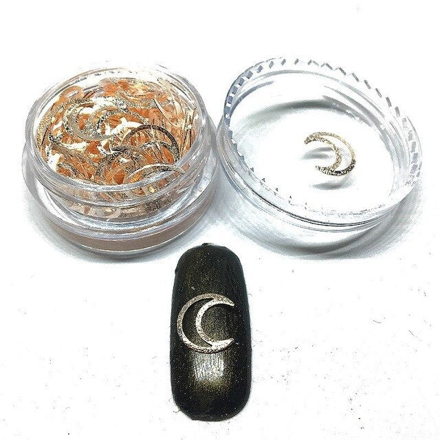 100Pcs/Box Gold Heart Nail Art Decorations Love Hollow 3d Sticker Hybrid Nail Metal Rivet Ultra-thin stud Supply for Nails Salon