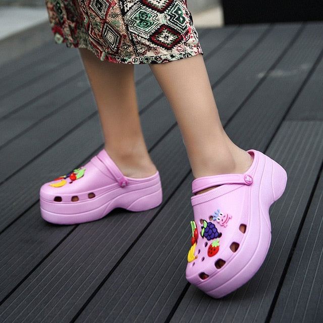 Summer Women Clogs Platform Garden Sandals Cartoon Fruit Slippers Slip On For Girl Beach Shoes Fashion Slides Outdoor