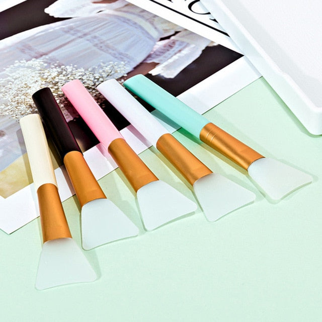 Rose Quartz Roller Facial Massager Powder Crystal Roller Jade Roller Scraper Mask Brush Three-piece Beauty Face-lifting Tool