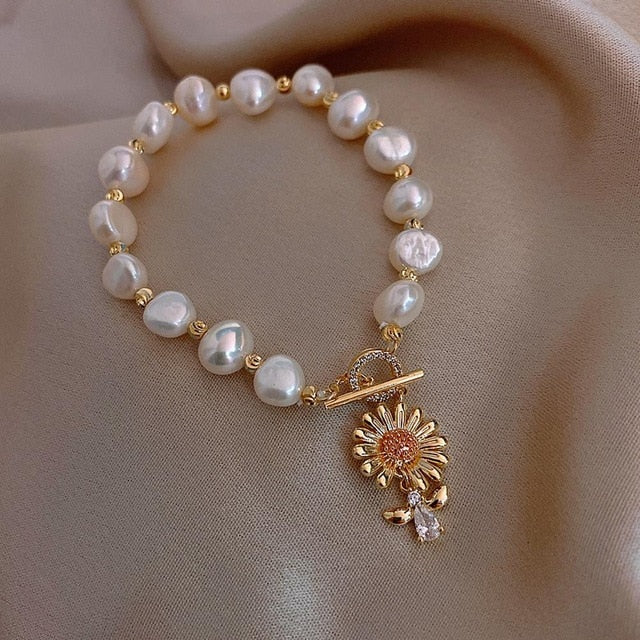 Classic Fashion Natural Stone Pearl Pendant Bracelet For Woman Exquisite New Lucky Cuff Bracelet Anniversary Gift Luxury Jewelry