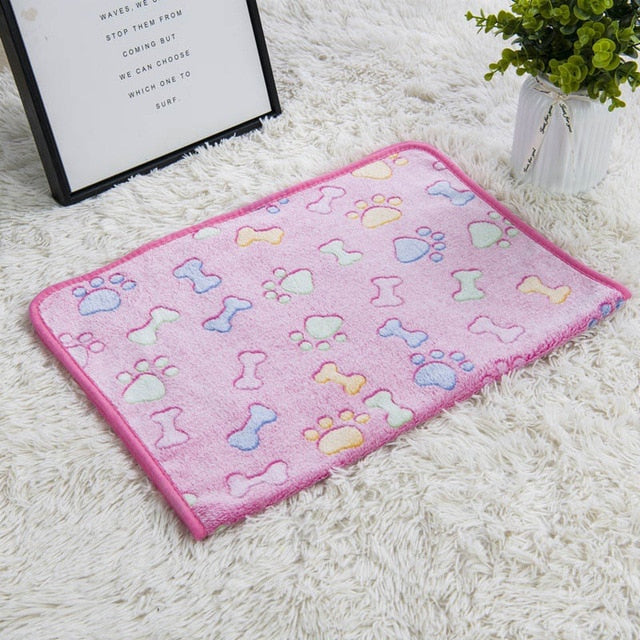 Dog Claw Towel Rug Pet Mat dog Bed Winter Warm Cat coral velvet Towel Blanket Sleeping Cover Towel cushion pet supplies