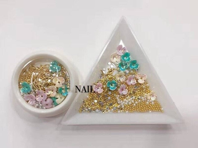 nail art shell flower jewelry opal Japanese pearl rivet diamond 3D Nail art charms, shell flowers, Alloy jewelry, Rhinestones,