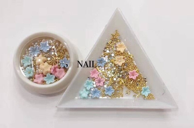 nail art shell flower jewelry opal Japanese pearl rivet diamond 3D Nail art charms, shell flowers, Alloy jewelry, Rhinestones,