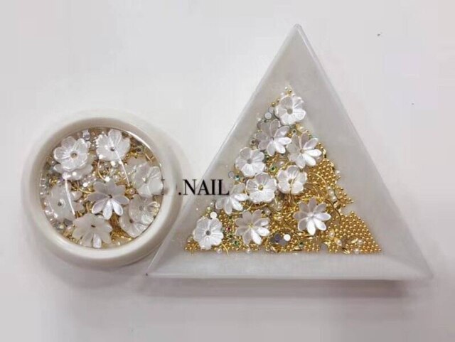 nail art shell flower jewelry opal Japanese pearl rivet diamond 3D Nail art charms, shell flowers, Alloy jewelry, Rhinestones,