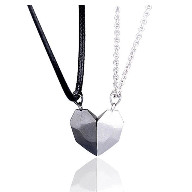 2Pcs Magnetic Couple Necklace Lovers Heart Pendant Distance Faceted Charm Necklace Women Valentine's Day Gift 2021