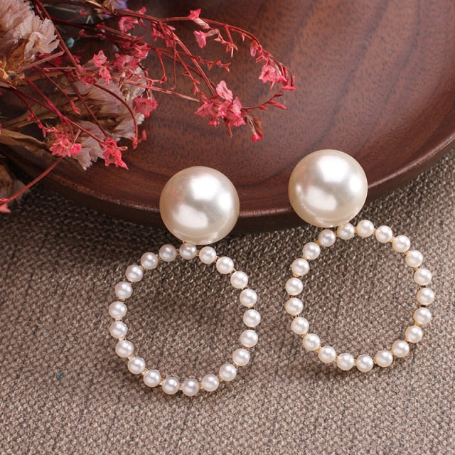 Simple Plain Gold Color Metal Pearl Hoop Earrings Fashion Big Circle Hoops Statement Earrings for Women Party Jewelry